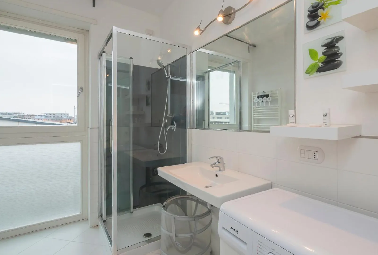 I Host Apartment - Don Minzoni 7 Milan 0*,  Italy