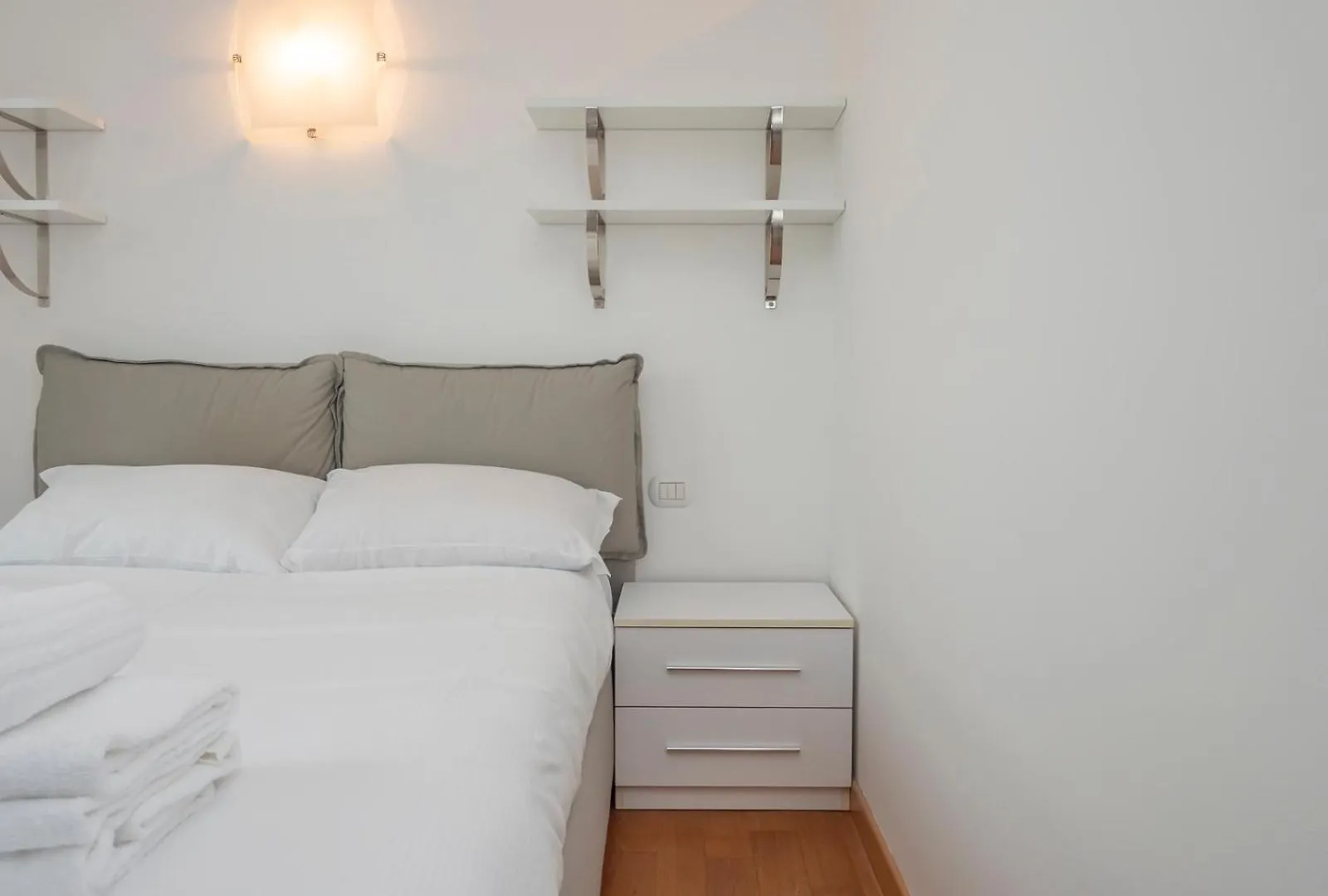 I Host Apartment - Don Minzoni 7 밀라노